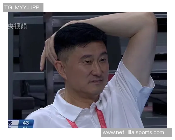 杜锋在G1重用两名废将却舍弃两名防守悍将需深思用人策略