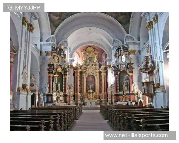 巴勒莫足球俱乐部的辉煌历史与未来发展展望分析